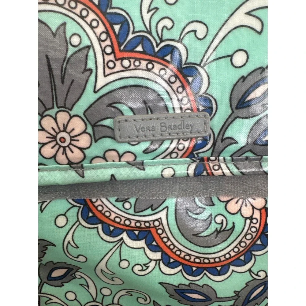 Vera Bradley Foldover Lunch Bag Mint Green Paisley Laminated Insulated Tote
